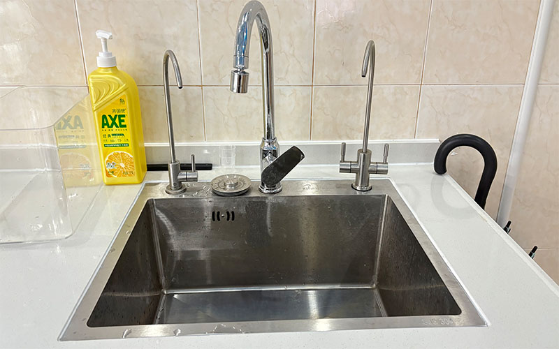 美健源分店自来水、纯净水、超滤水一体安装(图1)